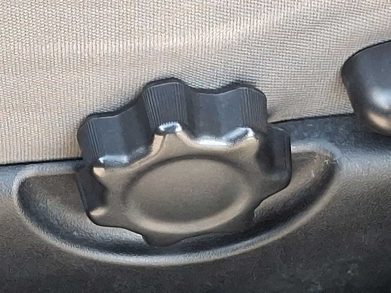 Thumbnail: 2017 Toyota Tacoma - 25