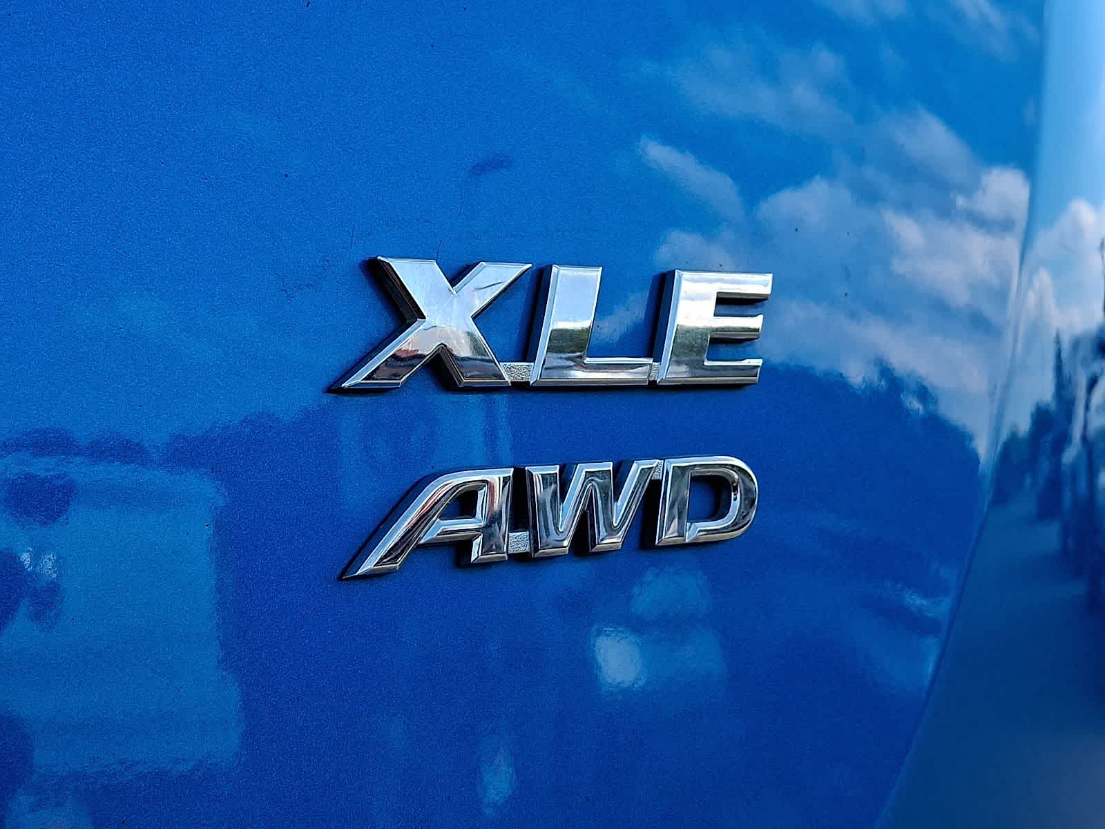 Thumbnail: 2016 Toyota RAV4 - 33