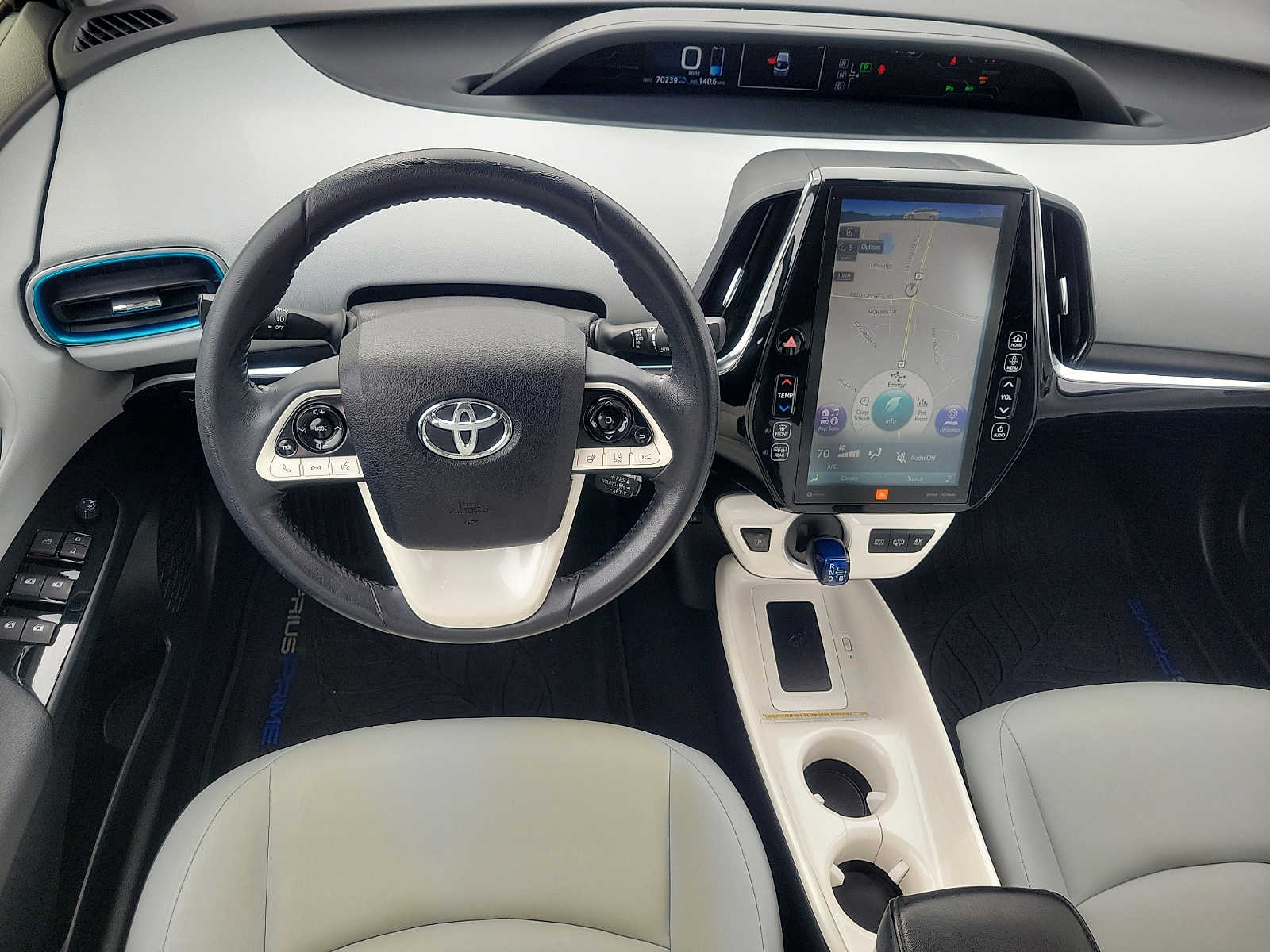 Thumbnail: 2018 Toyota Prius Prime - 14