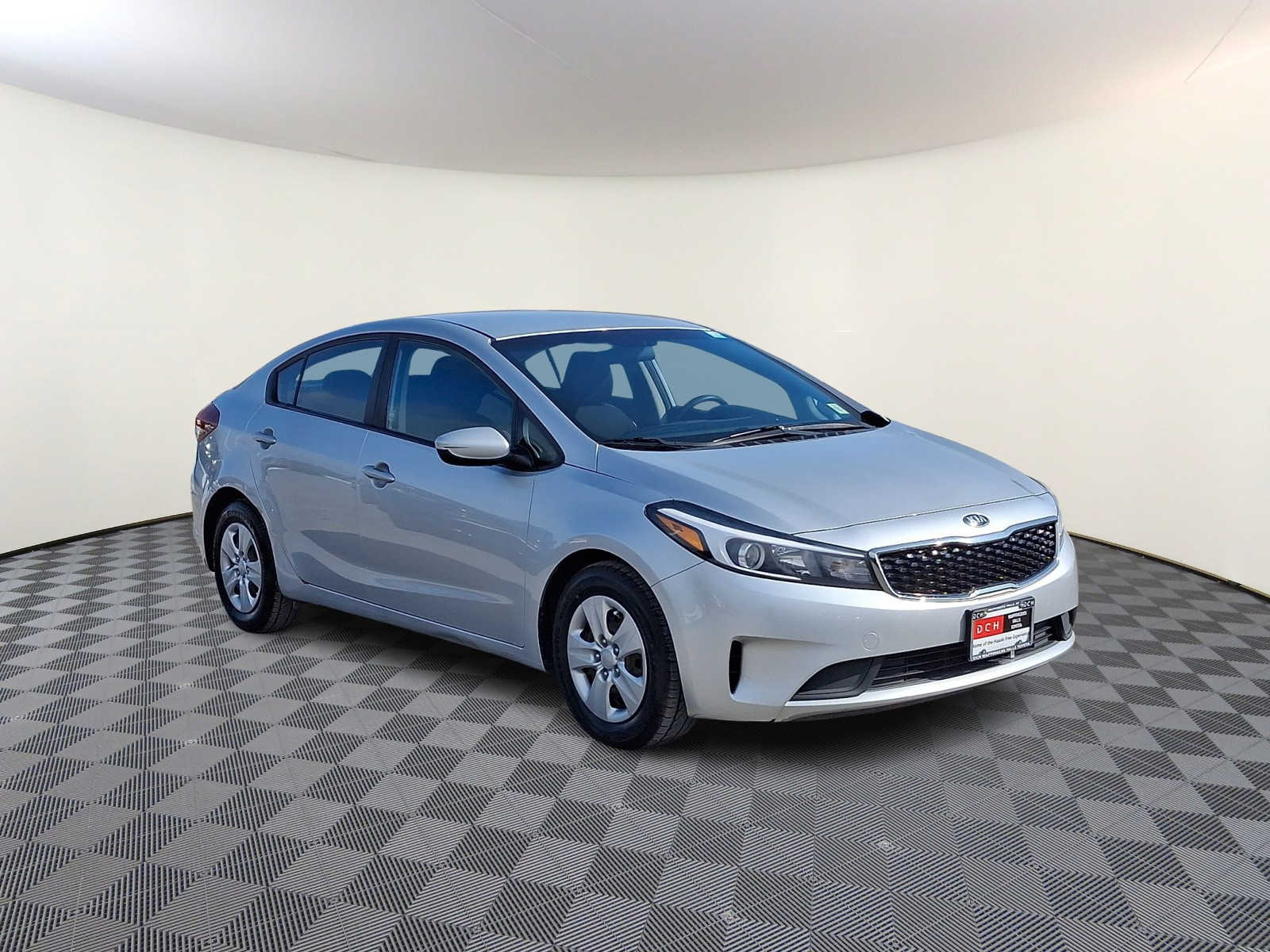 Thumbnail: 2017 Kia Forte - 4