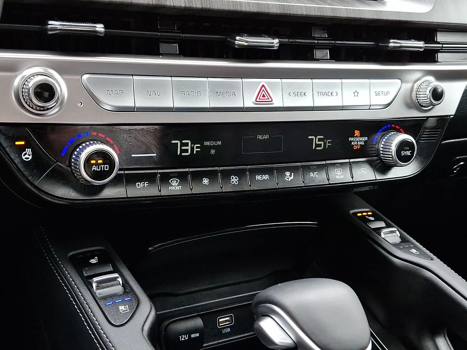 Thumbnail: 2024 Kia Telluride - 18