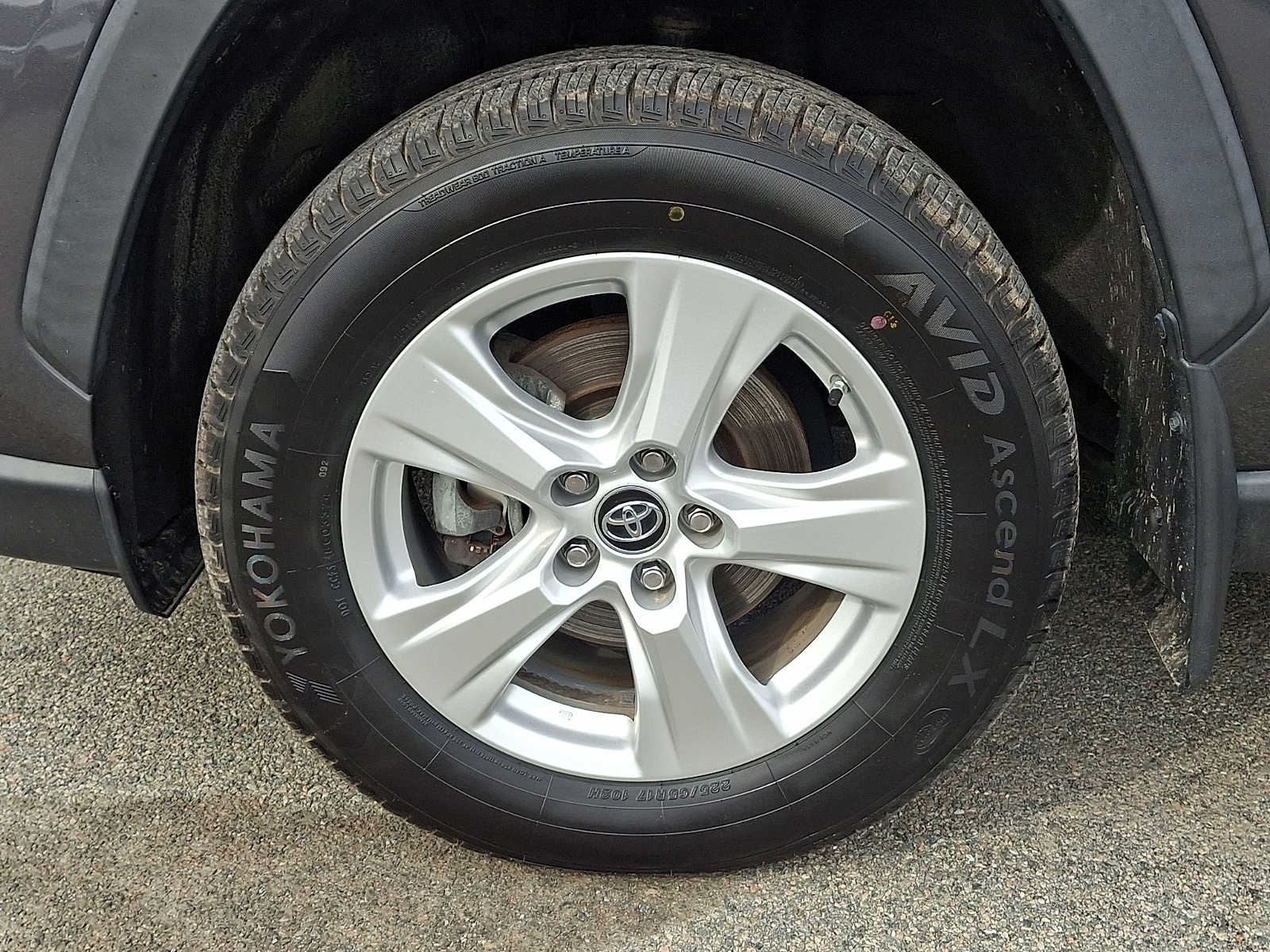 Thumbnail: 2020 Toyota RAV4 - 11