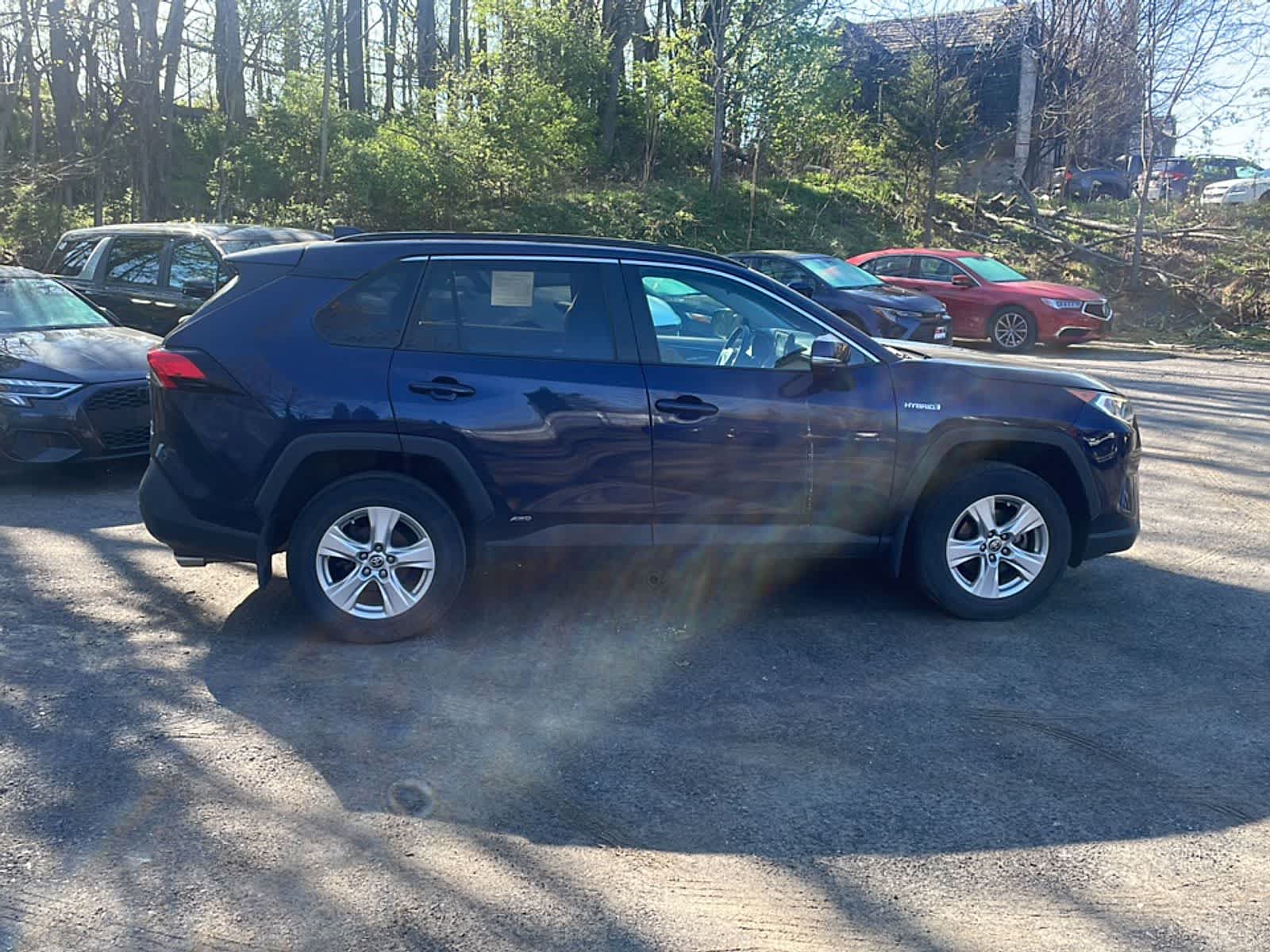 Thumbnail: 2021 Toyota RAV4 - 10