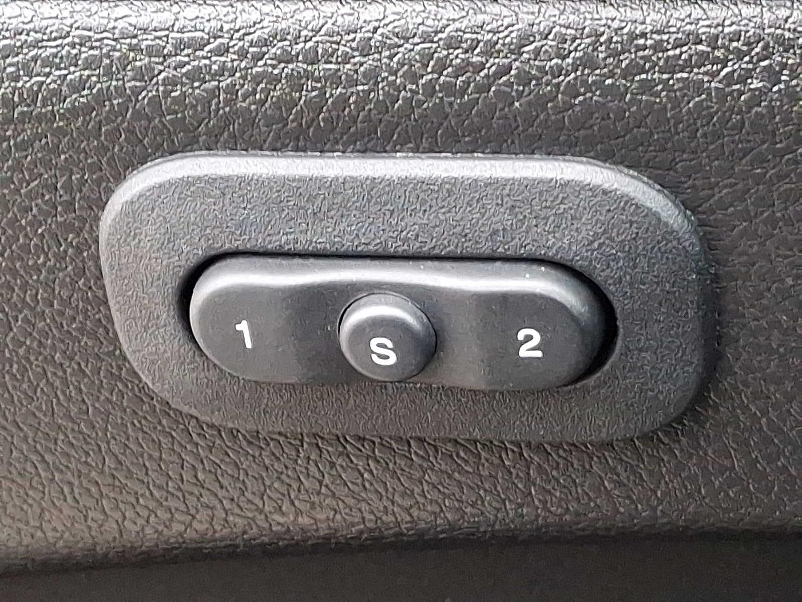 Thumbnail: 2020 Jeep Grand Cherokee - 28