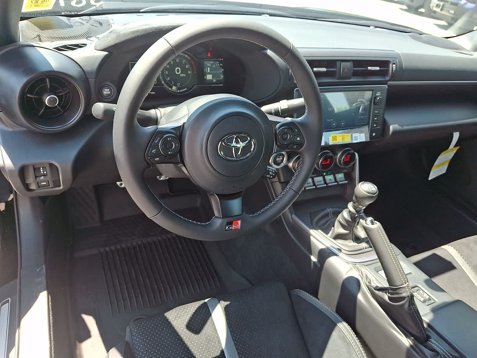 Thumbnail: 2026 Toyota GR86 - 9