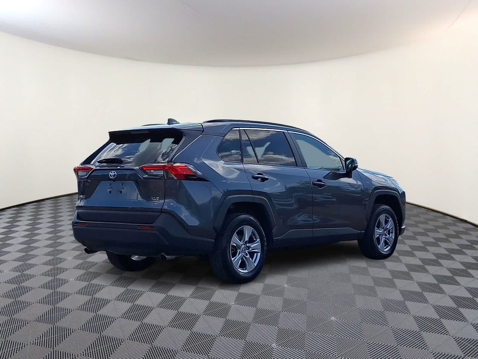 Thumbnail: 2025 Toyota RAV4 - 6