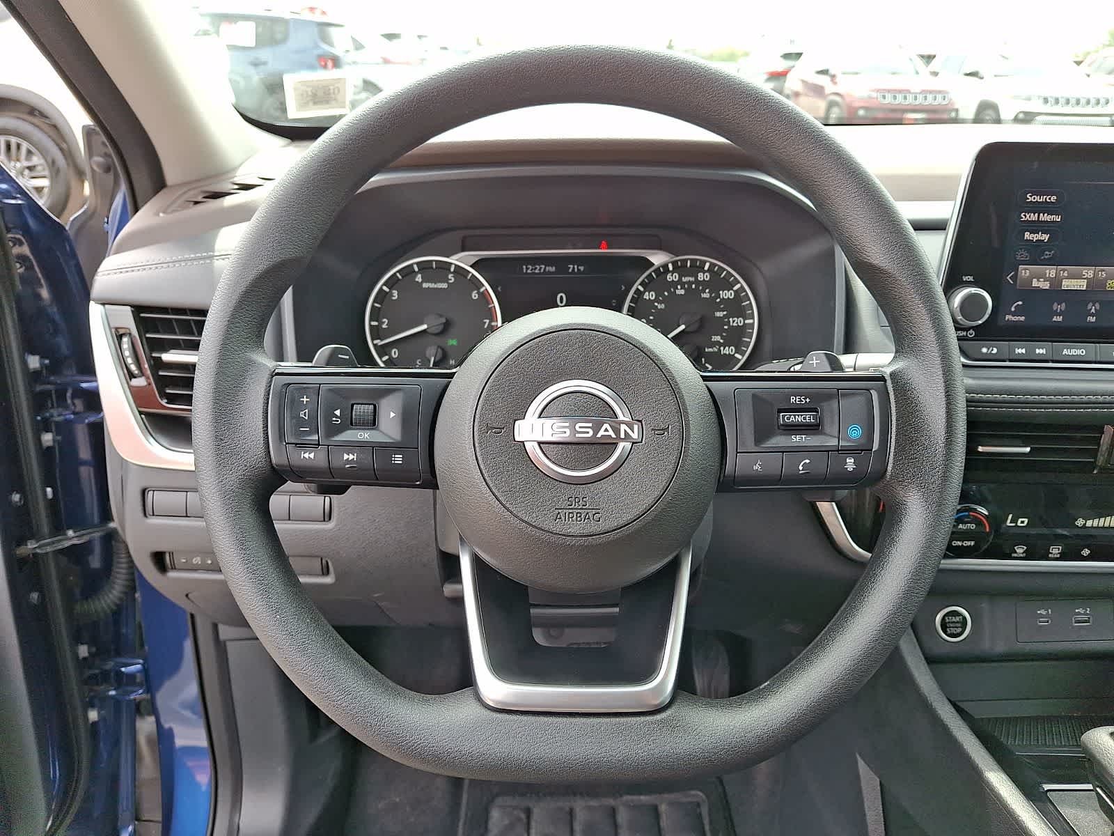 Thumbnail: 2022 Nissan Rogue - 18
