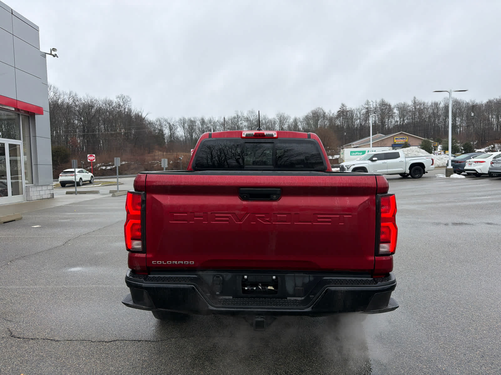 Thumbnail: 2024 Chevrolet Colorado - 12