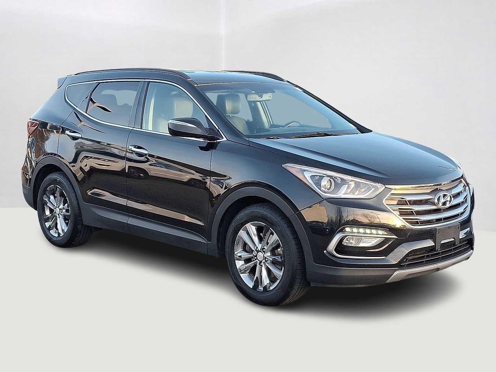 Thumbnail: 2017 Hyundai Santa Fe - 4