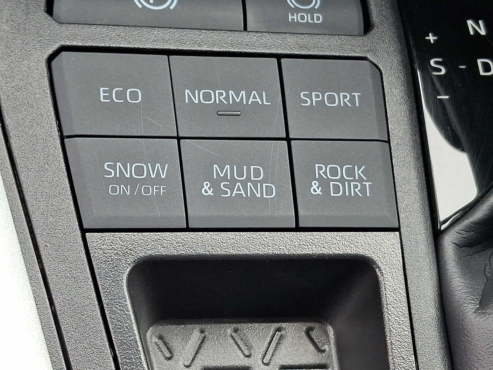 Thumbnail: 2025 Toyota RAV4 - 26