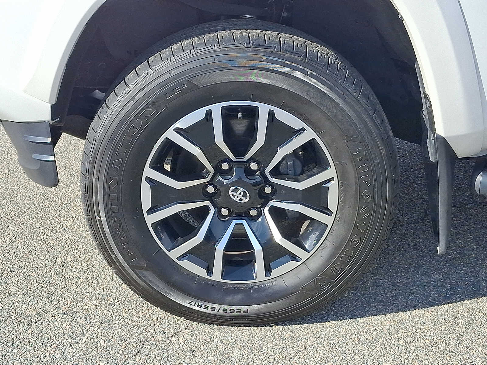 Thumbnail: 2022 Toyota Tacoma - 11