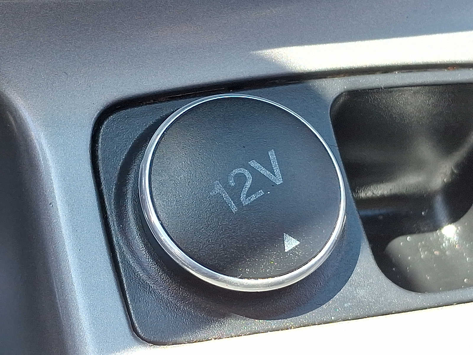 Thumbnail: 2013 Ford Escape - 23