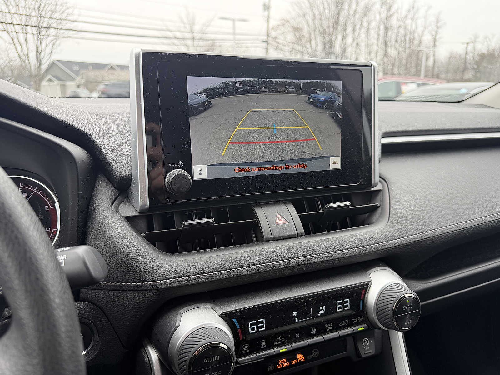 Thumbnail: 2023 Toyota RAV4 - 15