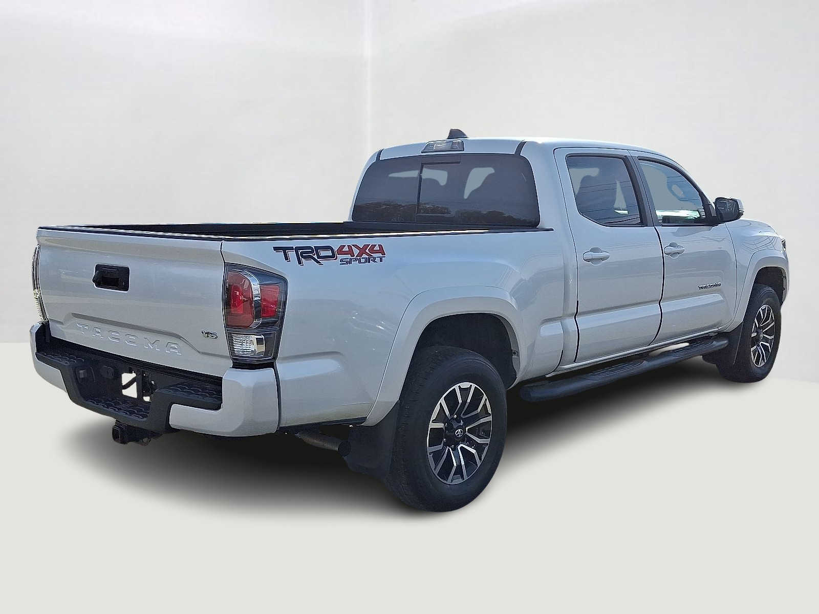 Thumbnail: 2022 Toyota Tacoma - 6