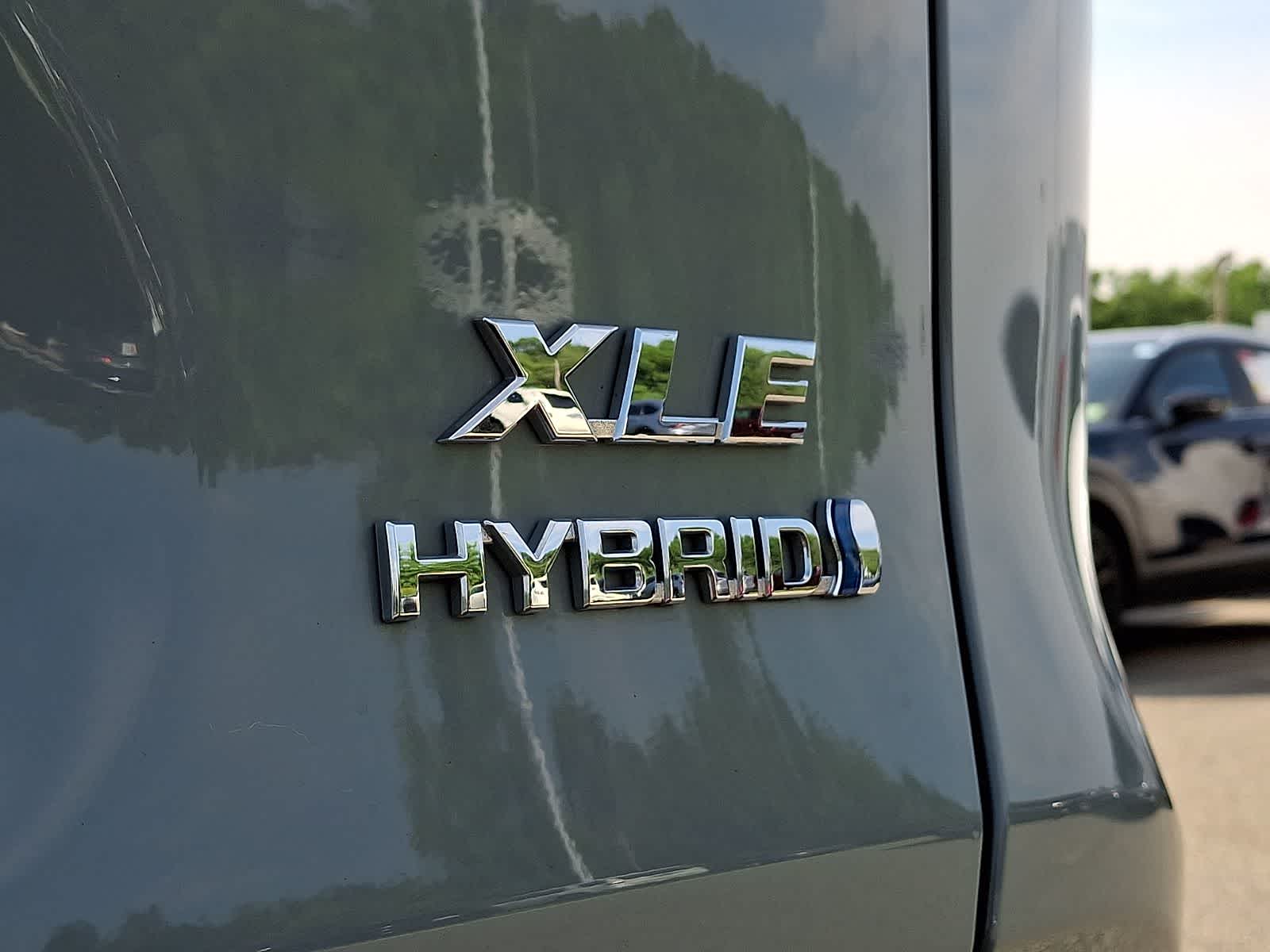 Thumbnail: 2023 Toyota RAV4 - 34