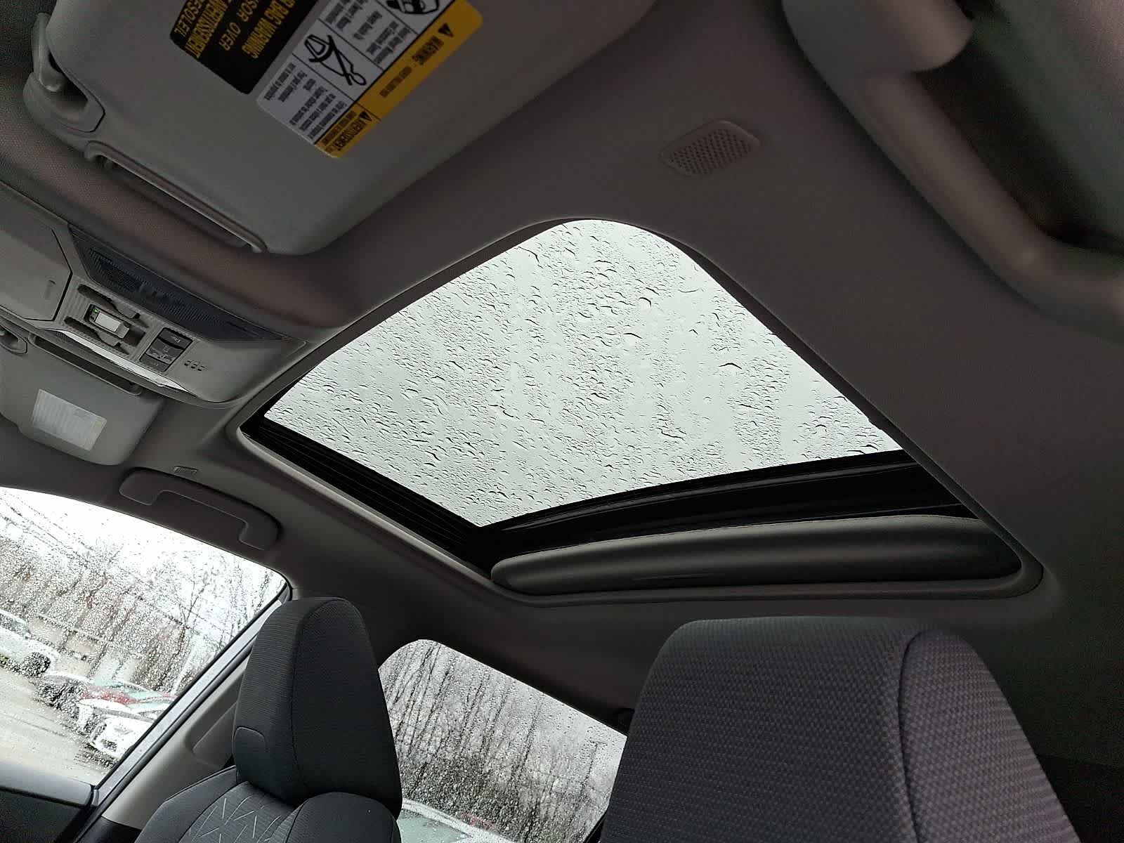 Thumbnail: 2025 Toyota RAV4 - 16