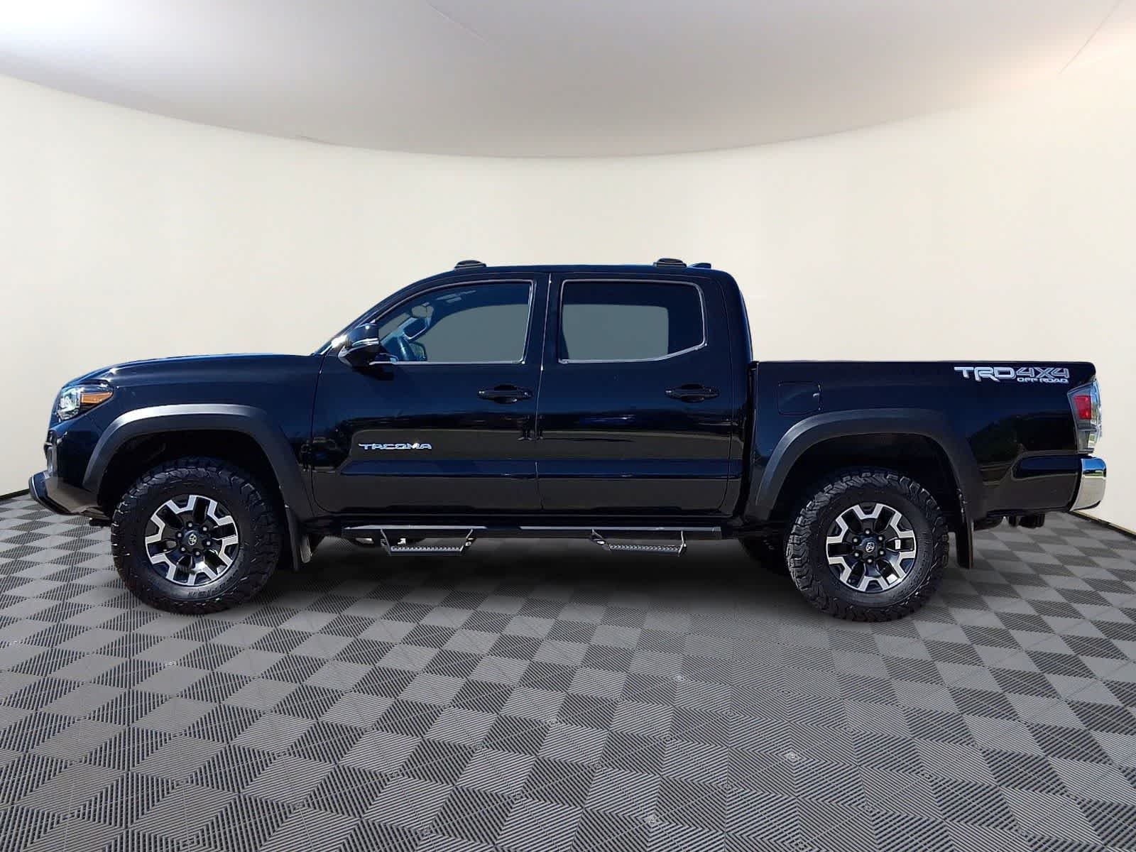 Thumbnail: 2021 Toyota Tacoma - 10