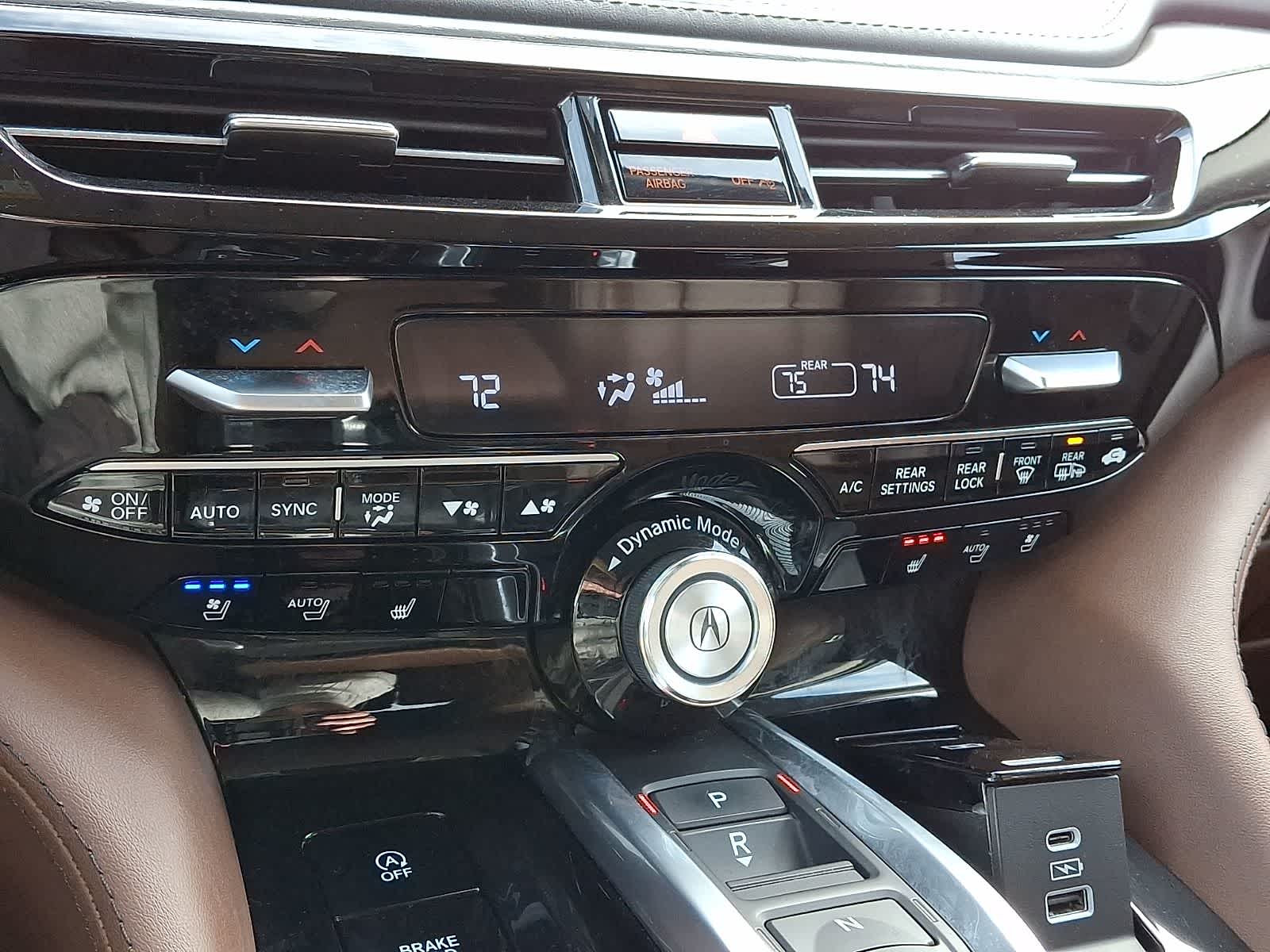 Thumbnail: 2023 Acura MDX - 18