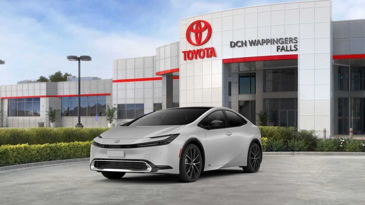 2026 Toyota Prius Limited AWD's photo