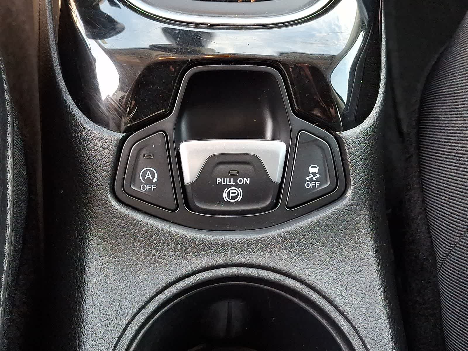 Thumbnail: 2017 Jeep Compass - 25