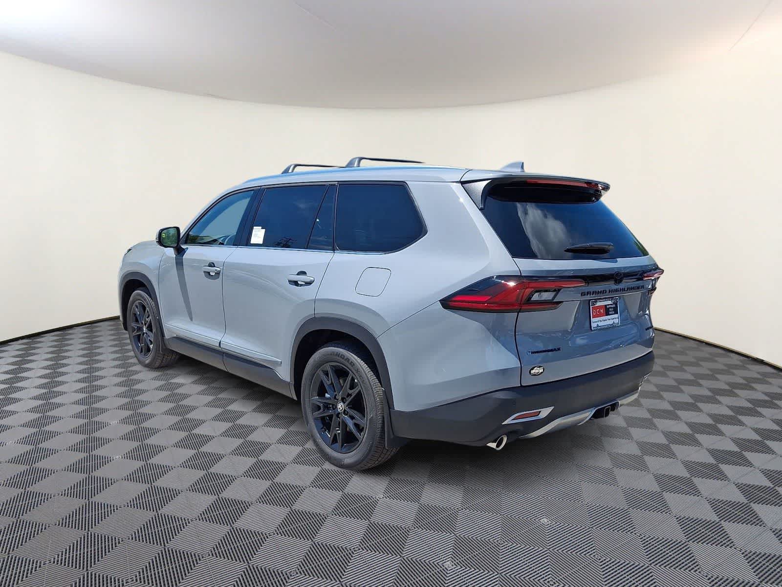 Thumbnail: 2026 Toyota Grand Highlander - 6