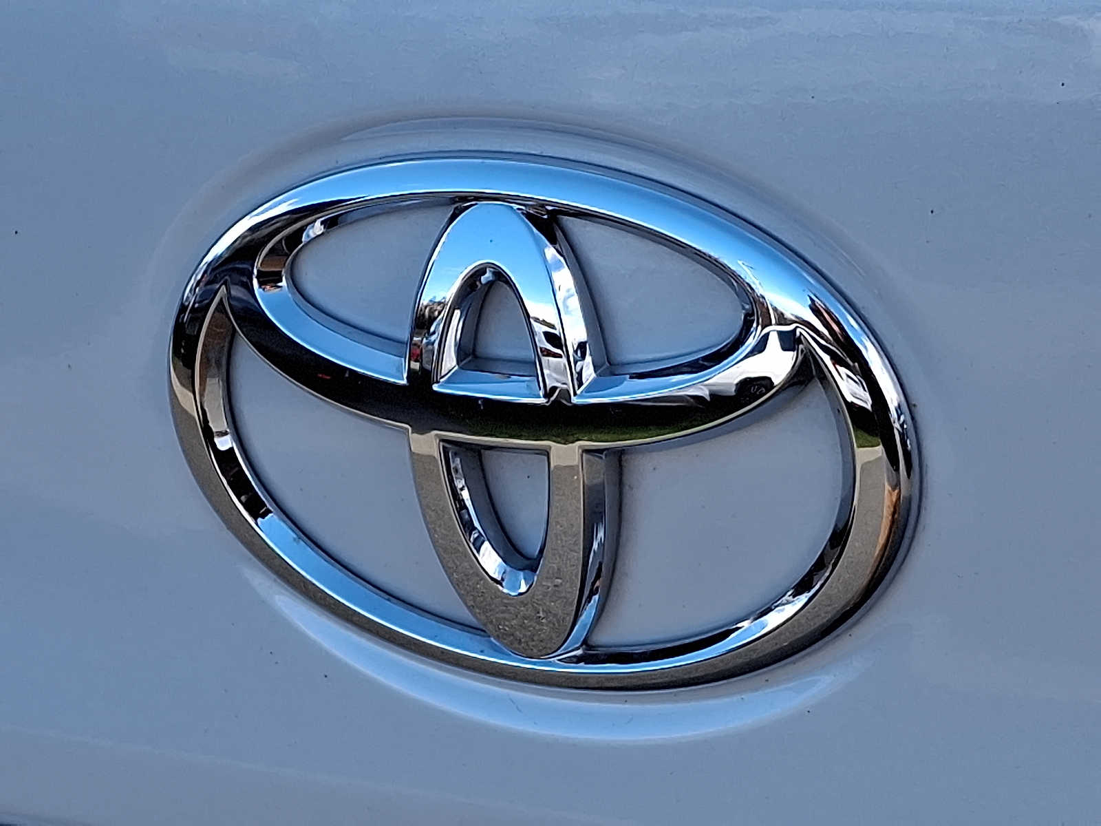 Thumbnail: 2022 Toyota Corolla Cross - 32