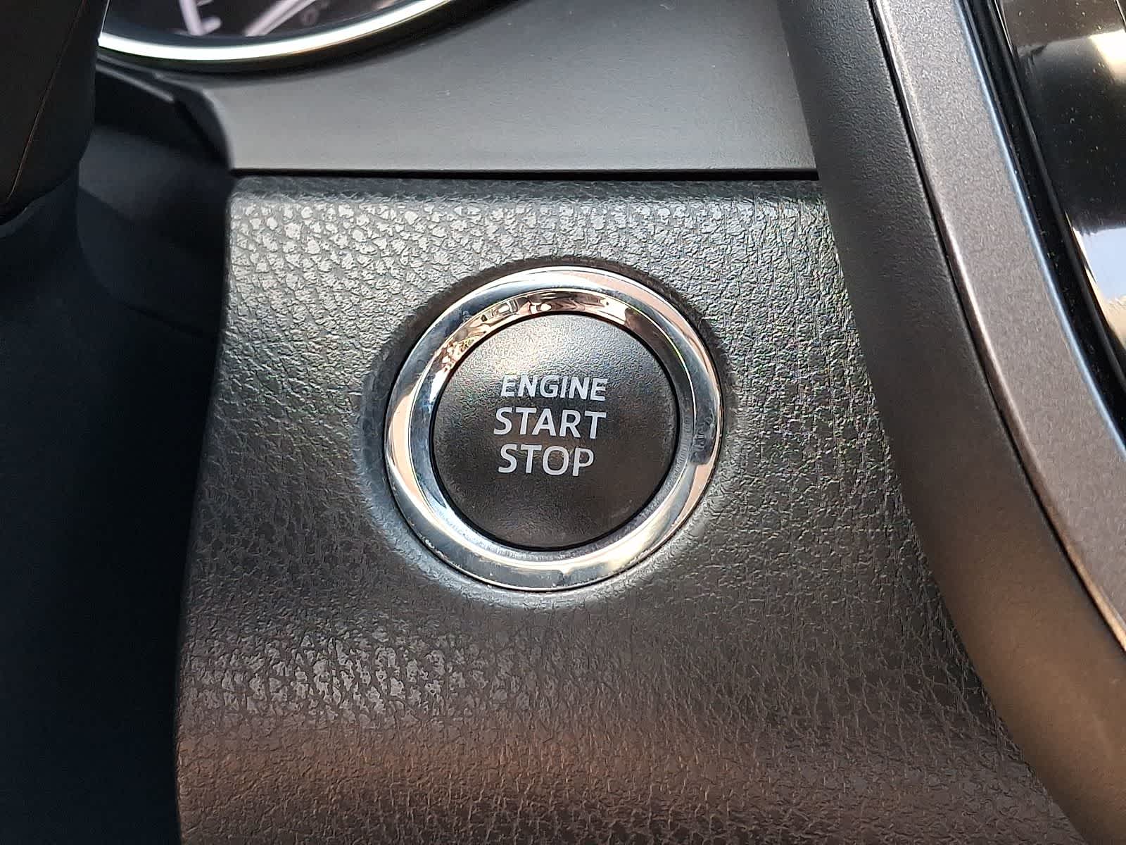 Thumbnail: 2020 Toyota Camry - 27