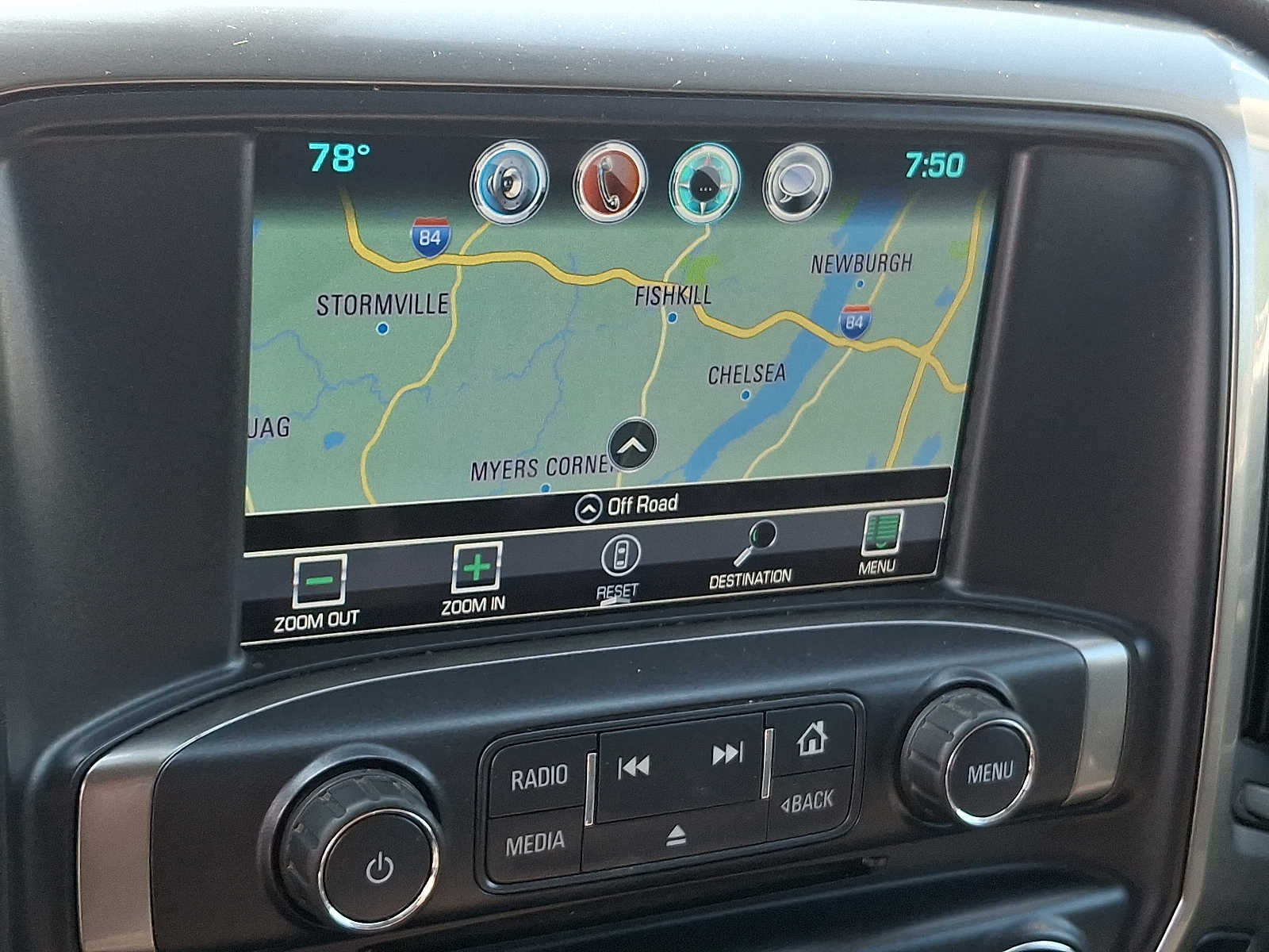 Thumbnail: 2018 Chevrolet Silverado 1500 - 17