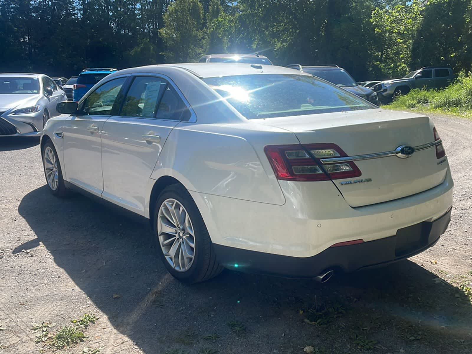 Thumbnail: 2014 Ford Taurus - 5