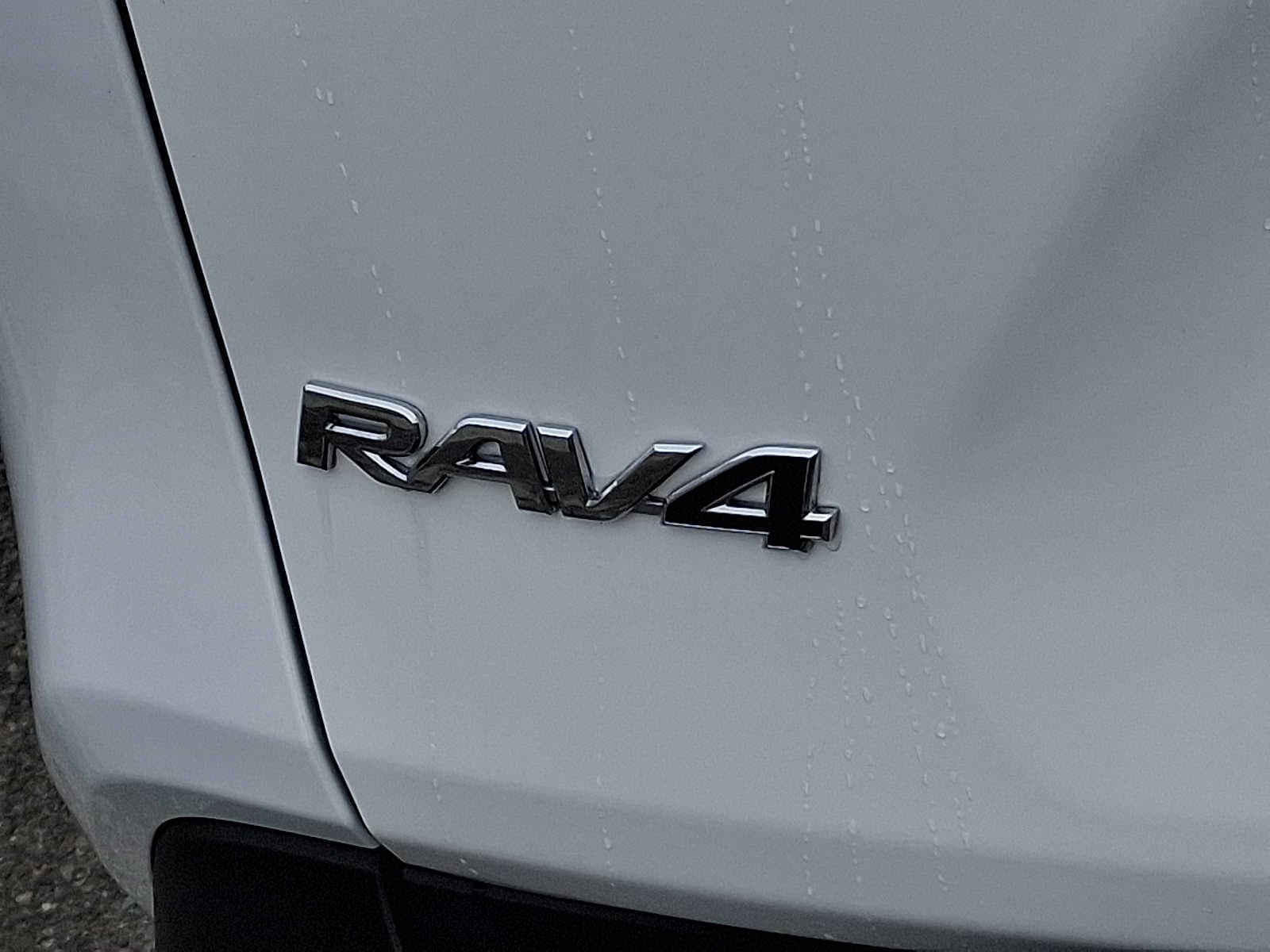 Thumbnail: 2025 Toyota RAV4 - 34