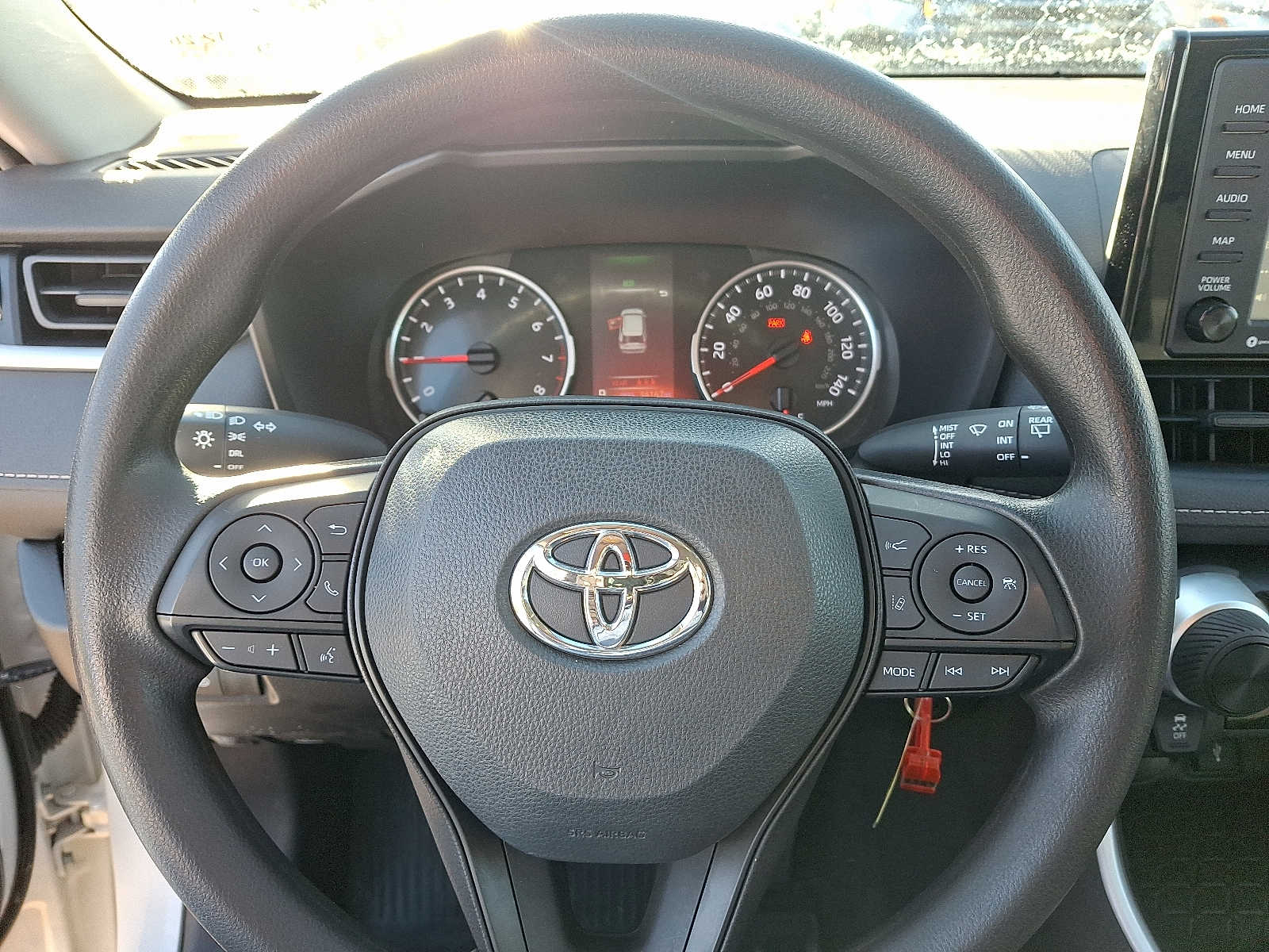 Thumbnail: 2022 Toyota RAV4 - 21