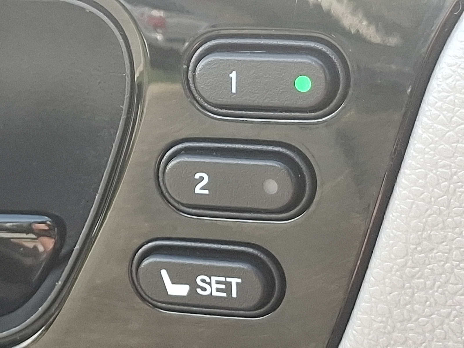 Thumbnail: 2023 Honda Odyssey - 23