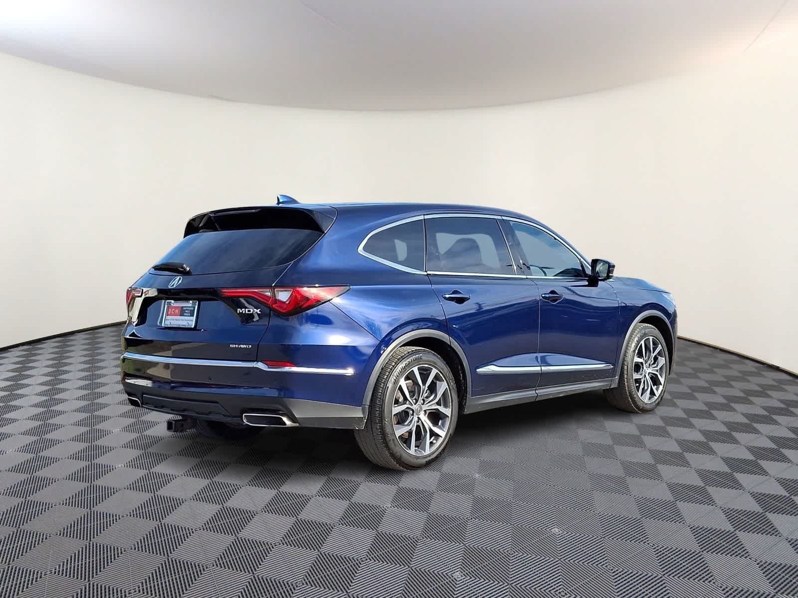 Thumbnail: 2023 Acura MDX - 5