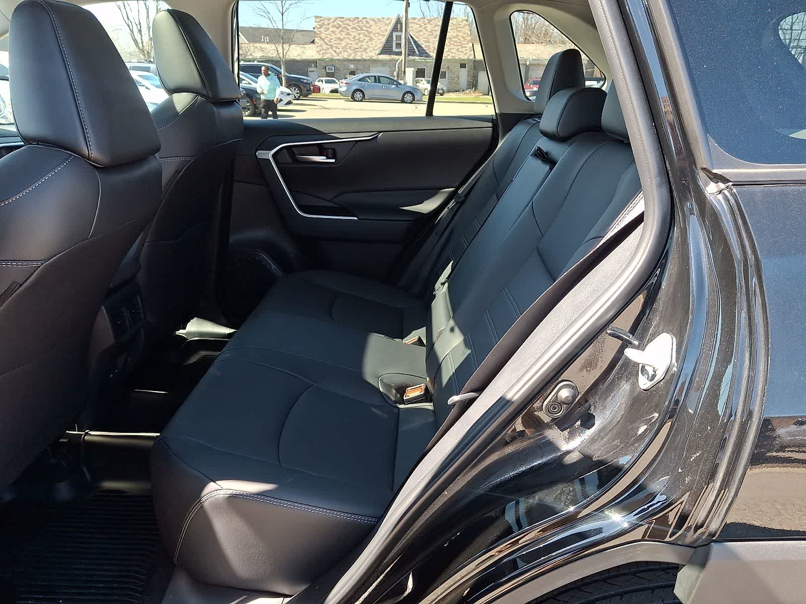 Thumbnail: 2025 Toyota RAV4 - 13