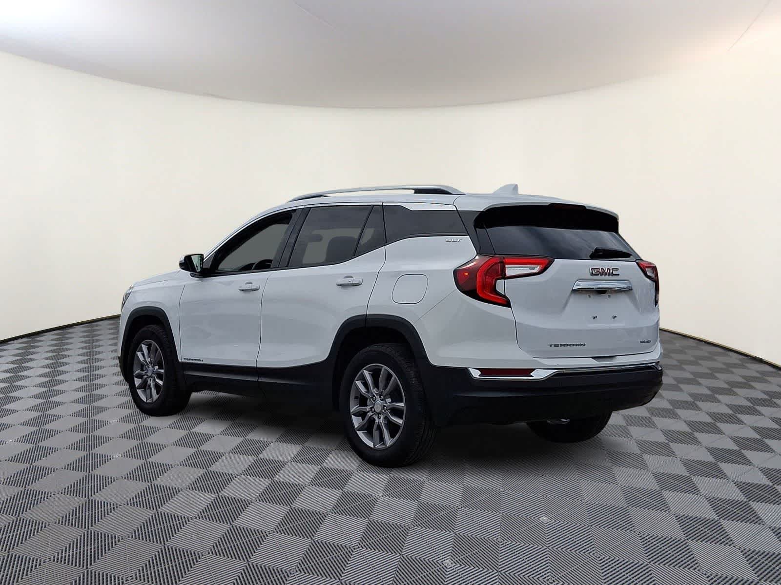 Thumbnail: 2024 GMC Terrain - 7