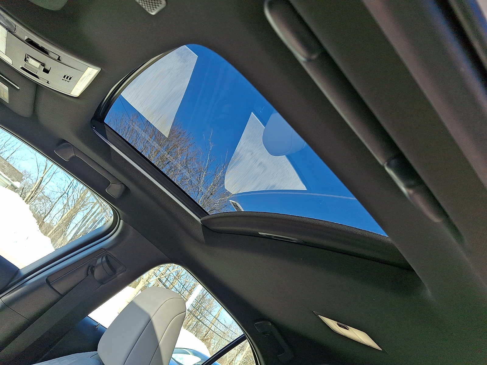 Thumbnail: 2019 Lexus UX - 15