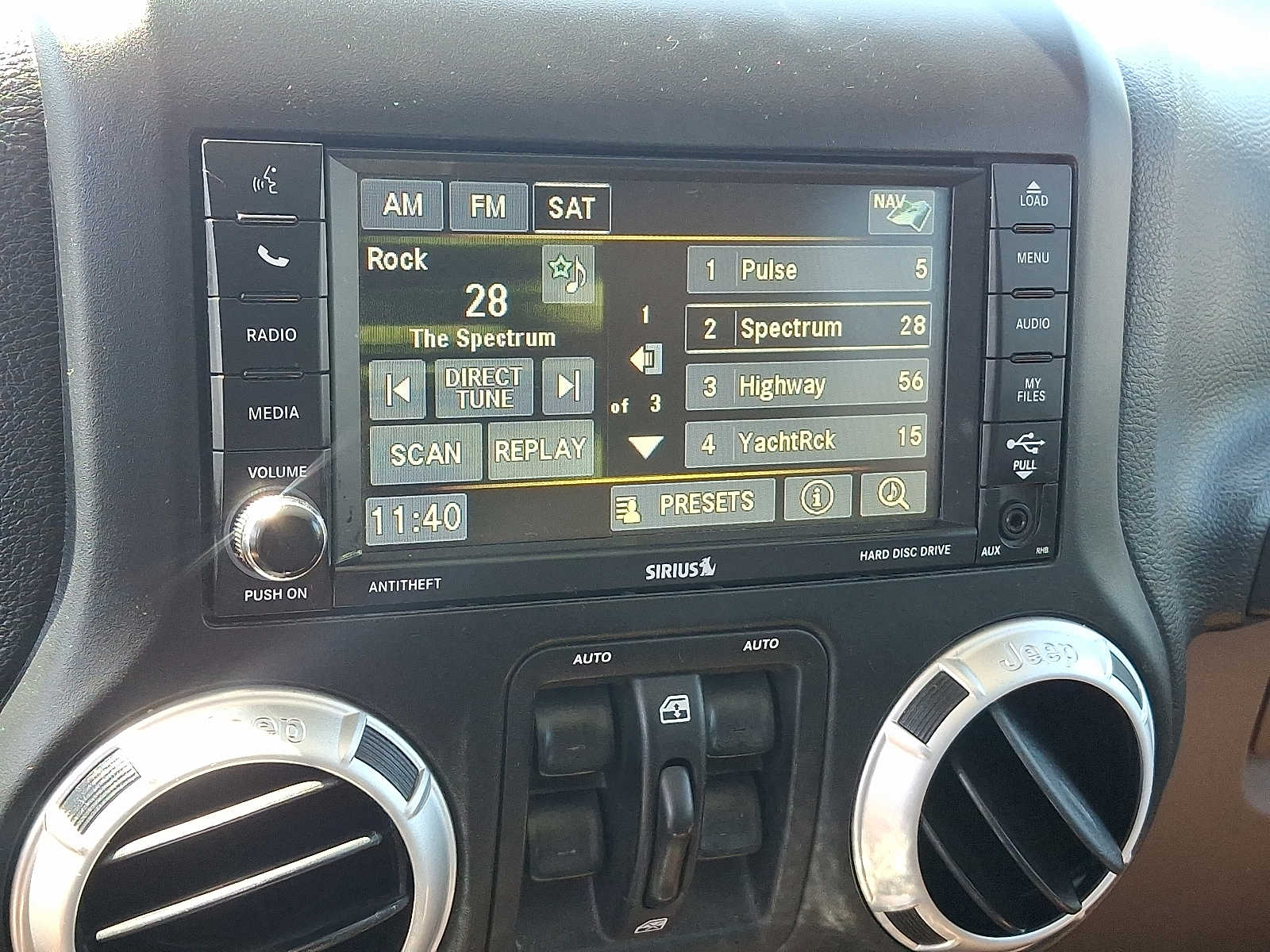 Thumbnail: 2013 Jeep Wrangler - 17