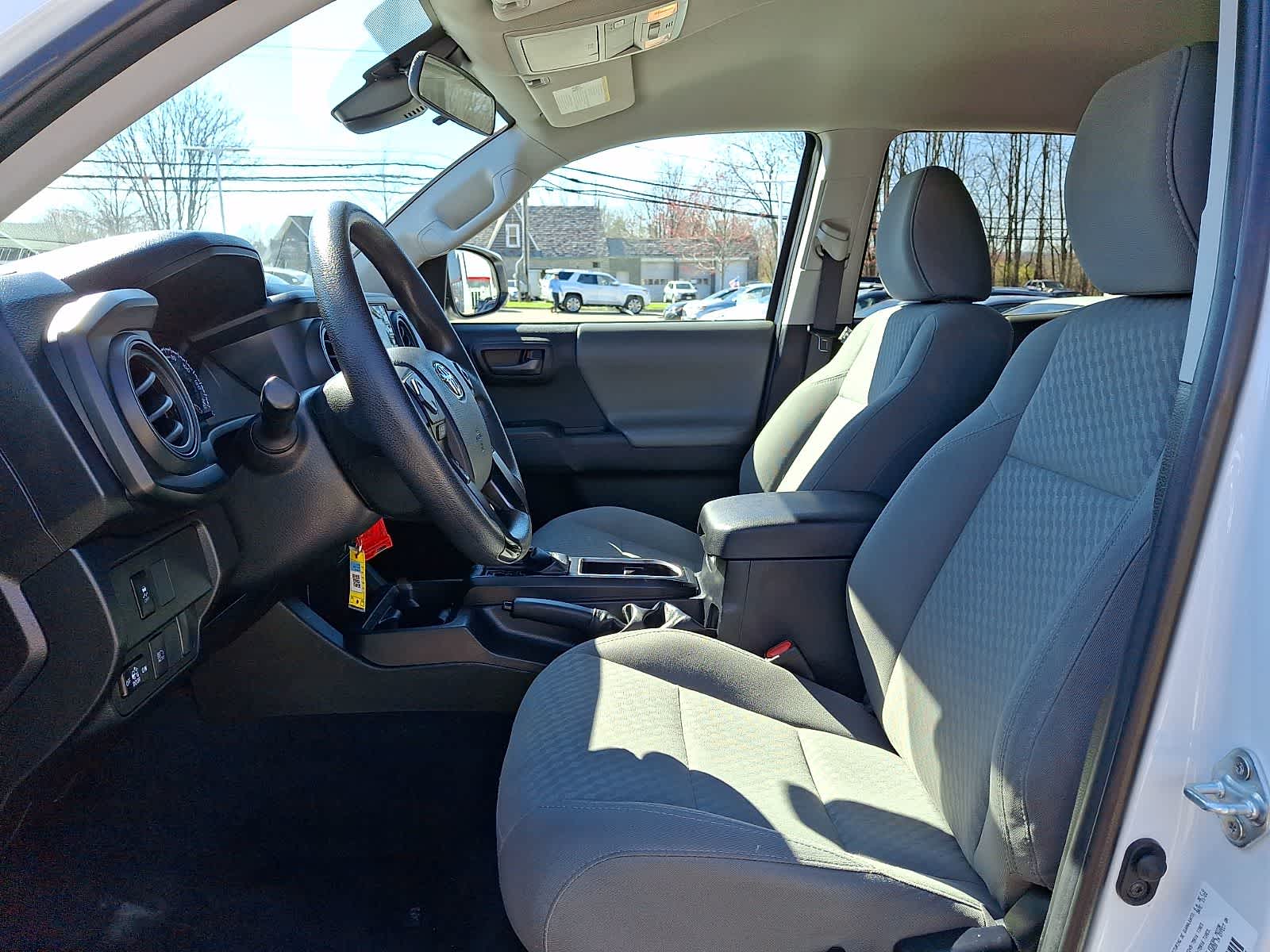 Thumbnail: 2023 Toyota Tacoma - 16