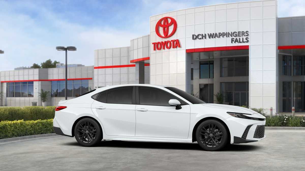 Thumbnail: 2026 Toyota Camry - 15