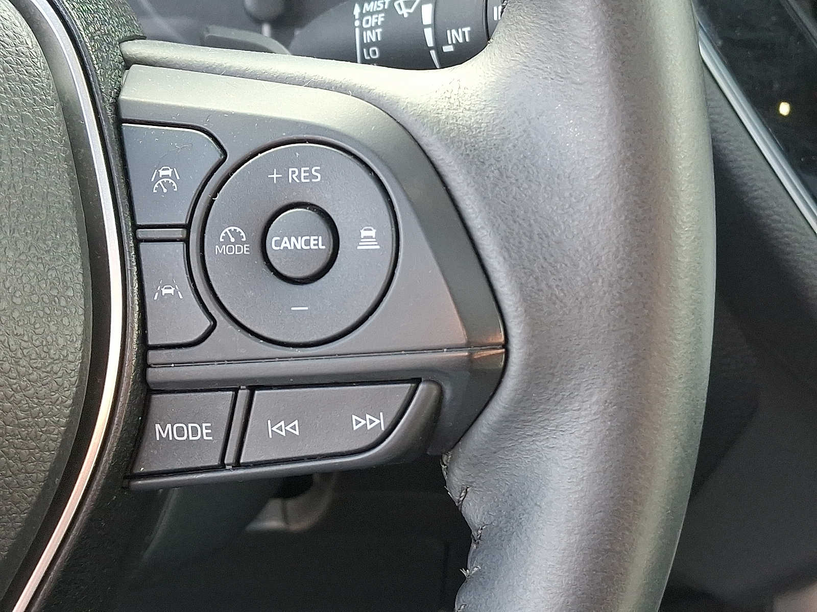 Thumbnail: 2024 Toyota Corolla Cross - 25