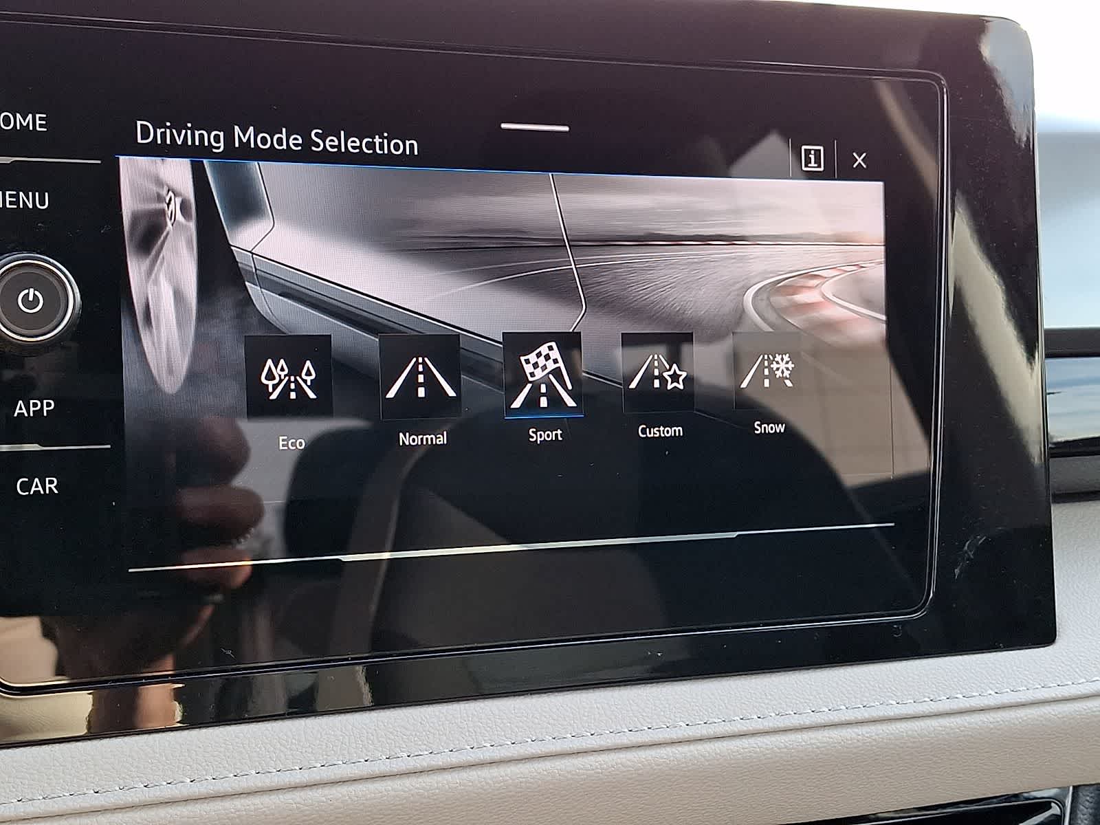 Thumbnail: 2025 Volkswagen Taos - 24