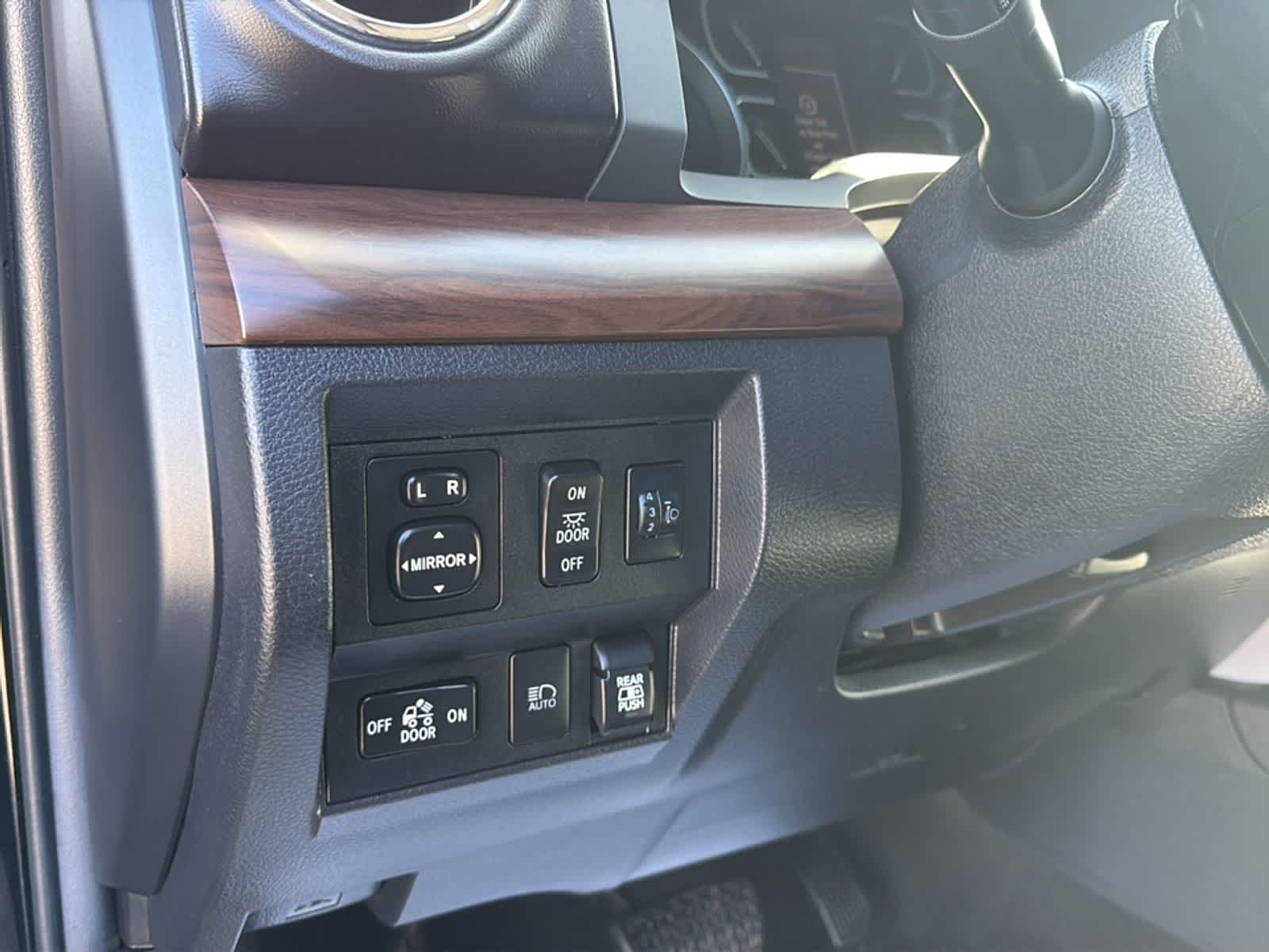 Thumbnail: 2020 Toyota Tundra - 11