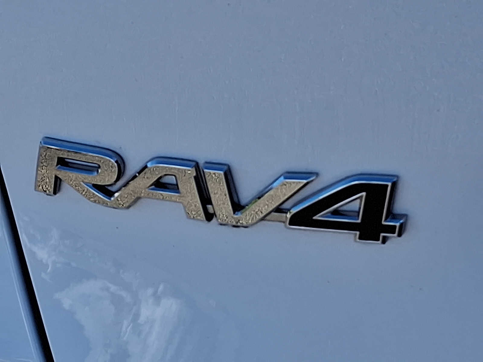 Thumbnail: 2022 Toyota RAV4 - 32