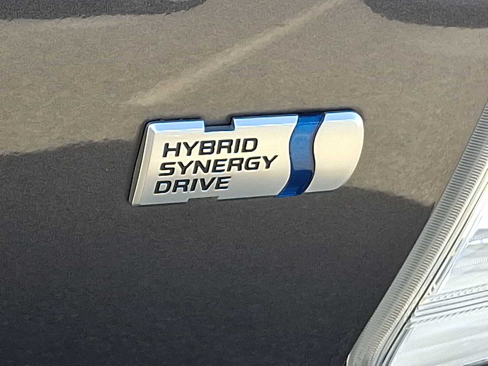 Thumbnail: 2013 Toyota Prius v - 26