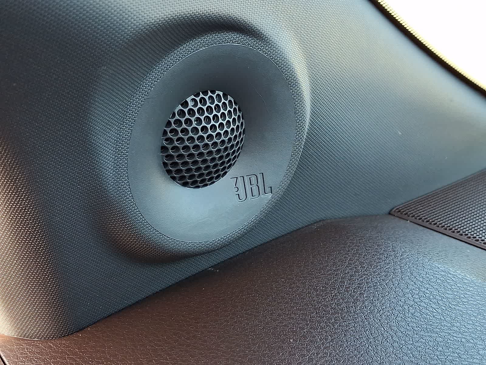 Thumbnail: 2023 Toyota Sienna - 31