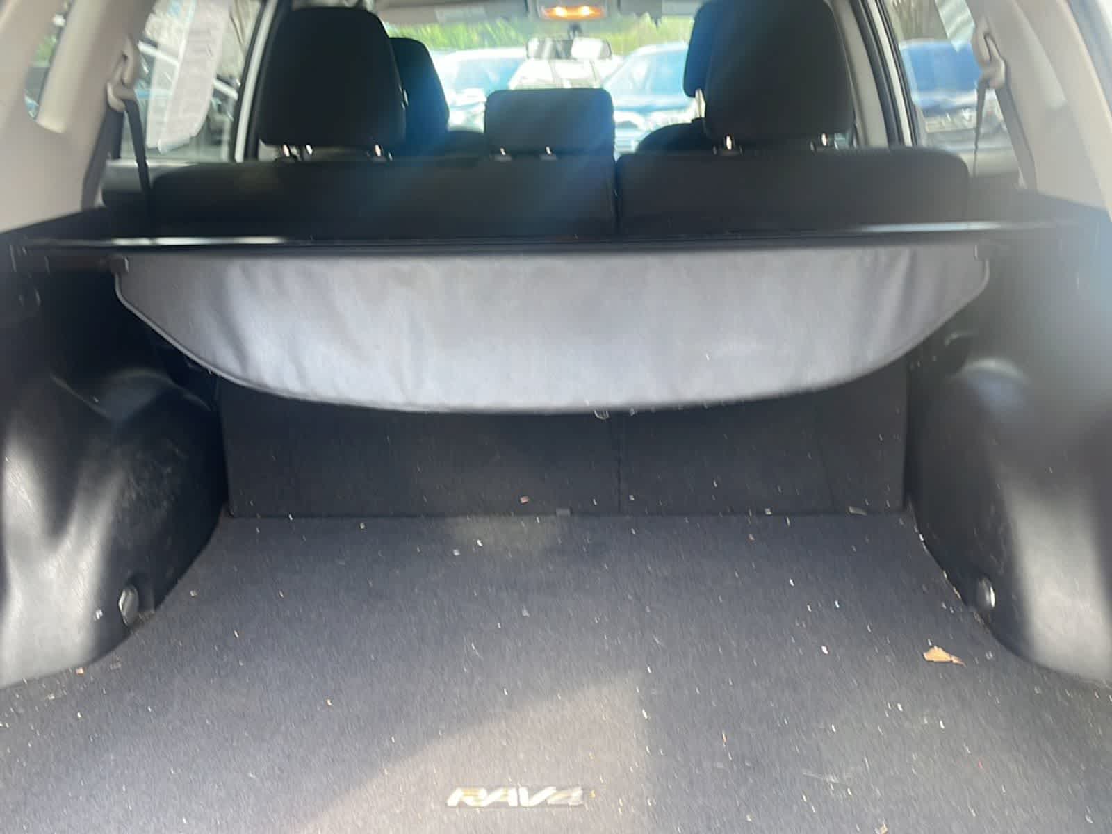 Thumbnail: 2014 Toyota RAV4 - 19