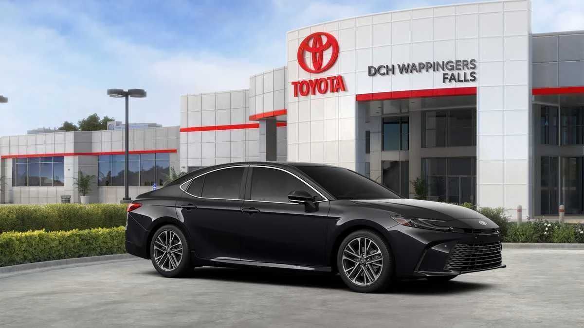 Thumbnail: 2026 Toyota Camry - 16