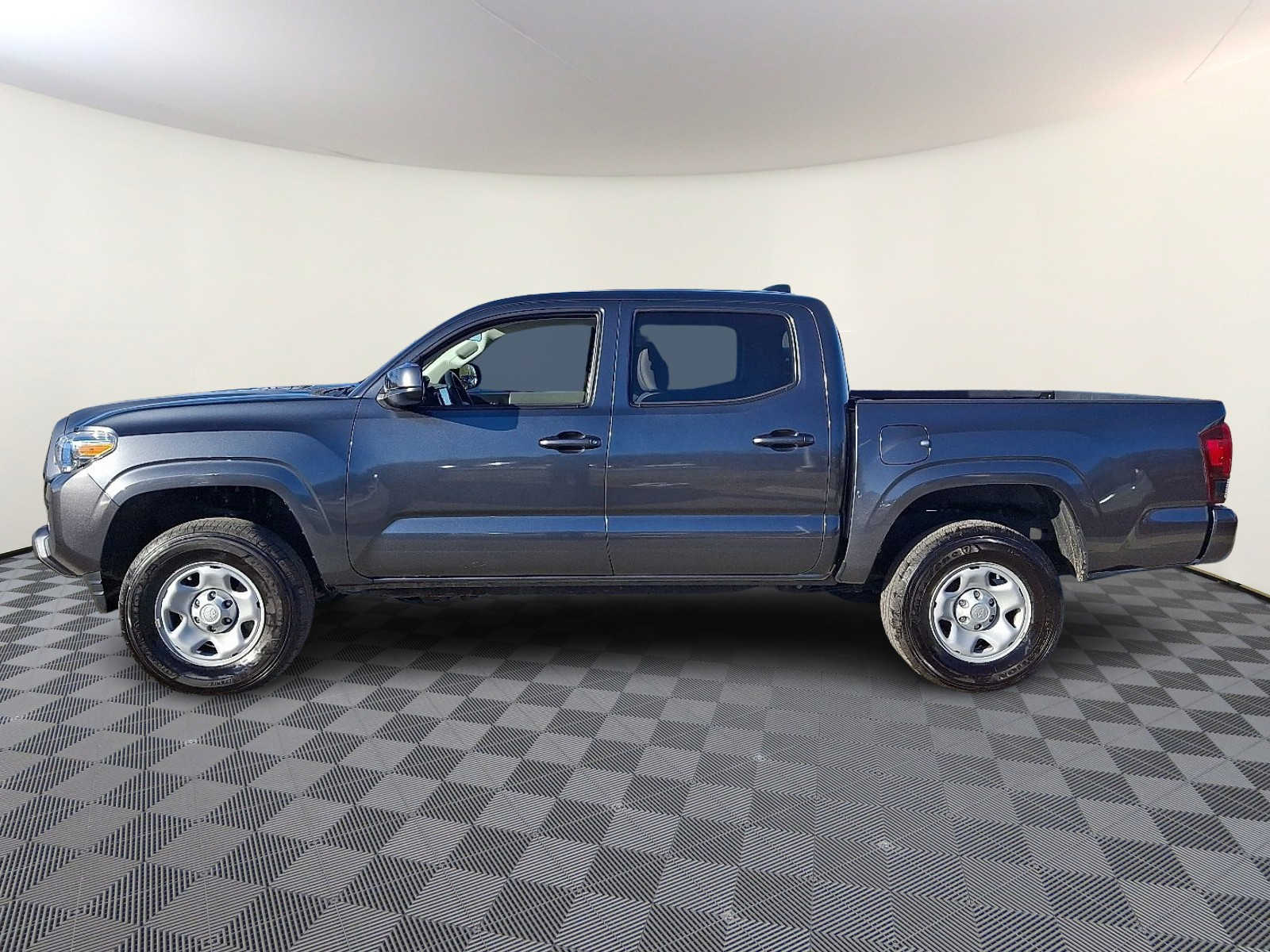 Thumbnail: 2023 Toyota Tacoma - 10