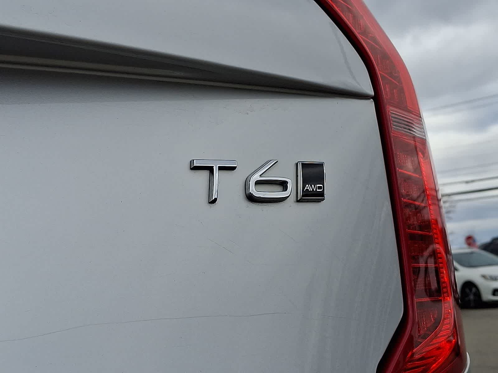 Thumbnail: 2022 Volvo XC90 - 31