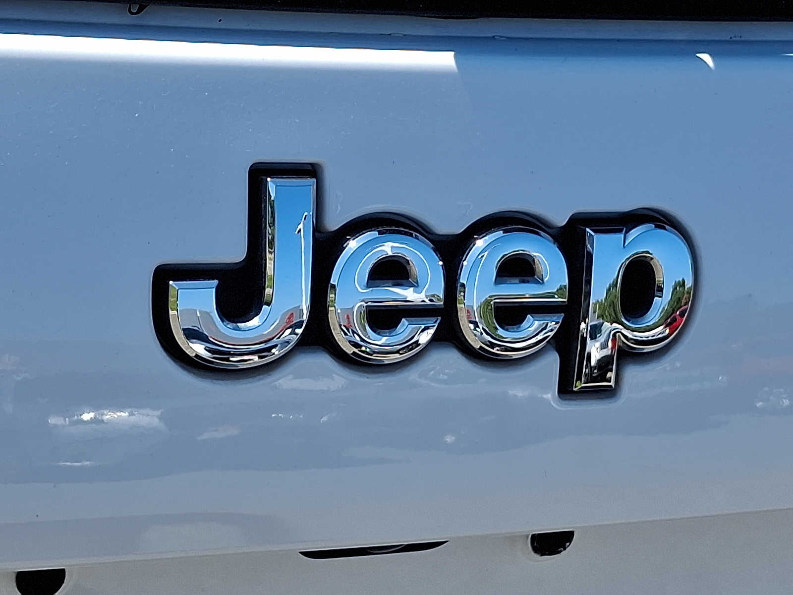 Thumbnail: 2020 Jeep Cherokee - 27